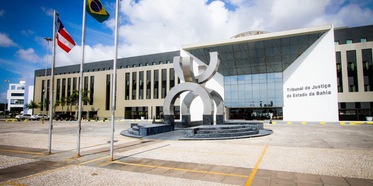 Liminar do Tribunal de Justiça da Bahia suspende alteração no Estatuto do Magistério Superior