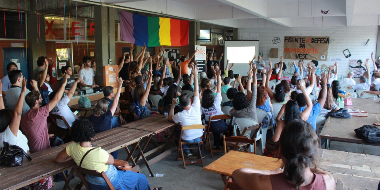 Docentes da UESC mantêm greve e exigem compromisso do governo baiano