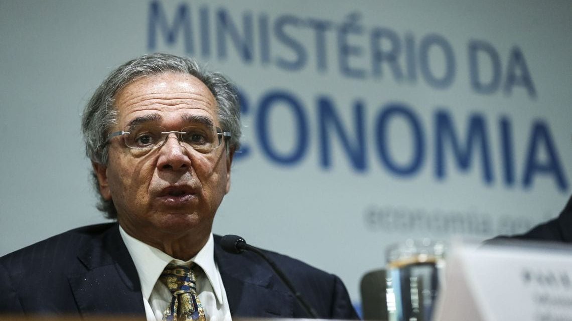 Governo Bolsonaro quer reduzir FGTS de 8% para 6%