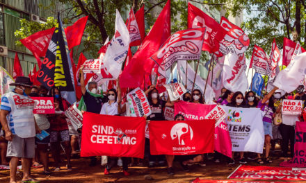 Servidores realizam Dia Nacional de Lutas contra a Reforma Administrativa na quinta-feira (28)