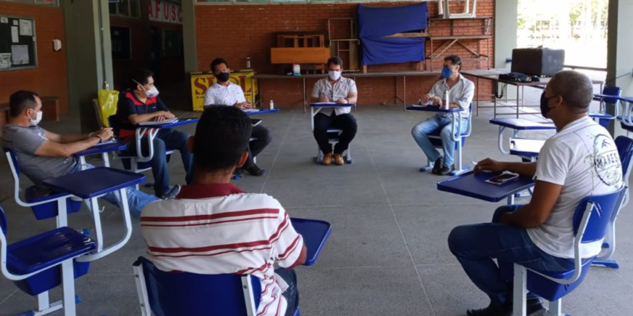 Equipe gestora da UESC Solidária se reúne com a Associação de moradores de Salobrinho