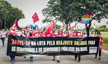 Docentes irão novamente às ruas pelo Fora Bolsonaro e organizam agenda de lutas para abril