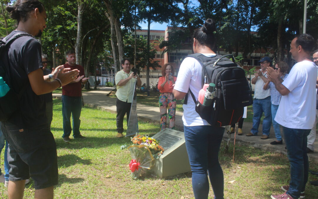 ADUSC participa de homenagem póstuma à professora Marlene Dantas