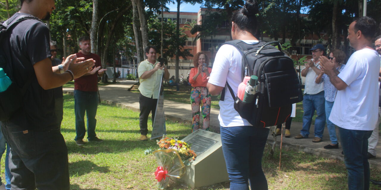 ADUSC participa de homenagem póstuma à professora Marlene Dantas